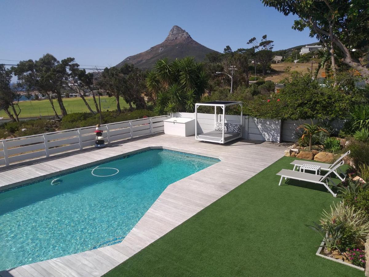 Bright Camps Bay Loft With Stunning Views And Shared Pool Cidade Do Cabo Exterior foto